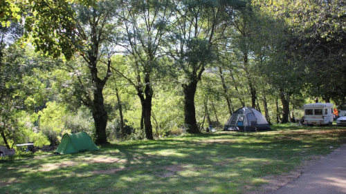 Emplacement partagé randonneur